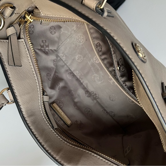 Tory Burch Robinson Satchel - Picture 5 of 7